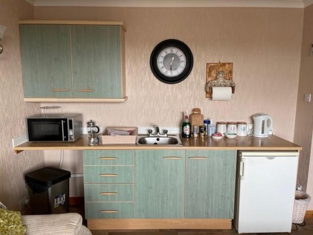 אורקני Royal Oak Guesthouse מראה חיצוני תמונה