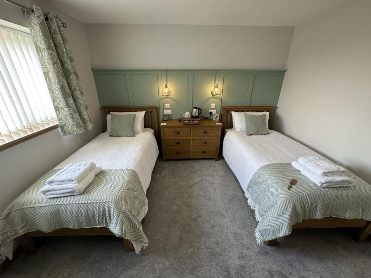 אורקני Royal Oak Guesthouse מראה חיצוני תמונה